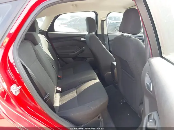 1FADP3K28HL341403 2017 FORD FOCUS - Image 8