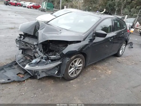 1FADP3K28JL208050 2018 FORD FOCUS - Image 2