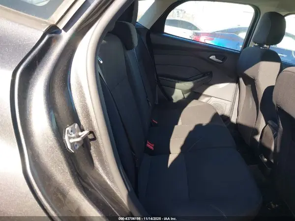 1FADP3K28JL212020 2018 FORD FOCUS - Image 8