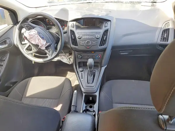 1FADP3K28JL215001 2018 FORD FOCUS - Image 8
