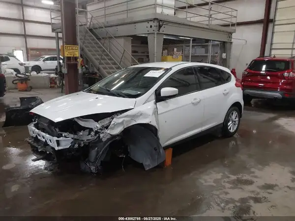 1FADP3K28JL225270 2018 FORD FOCUS - Image 2