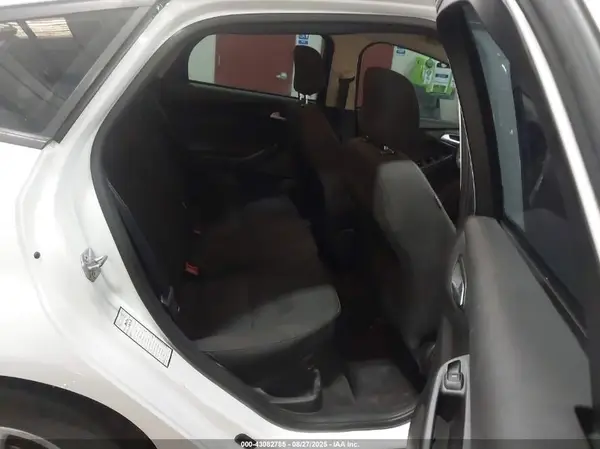 1FADP3K28JL225270 2018 FORD FOCUS - Image 8