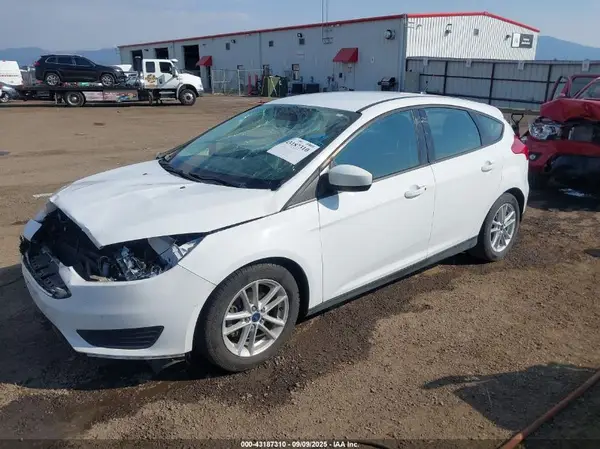 1FADP3K28JL231053 2018 FORD FOCUS - Image 2