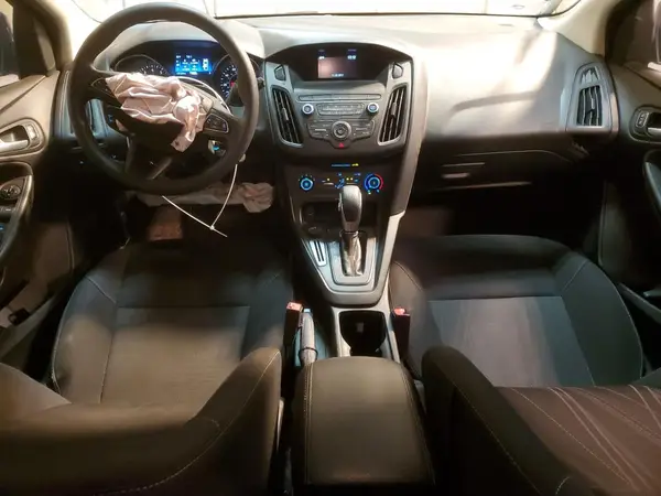 1FADP3K28JL235796 2018 FORD FOCUS - Image 8
