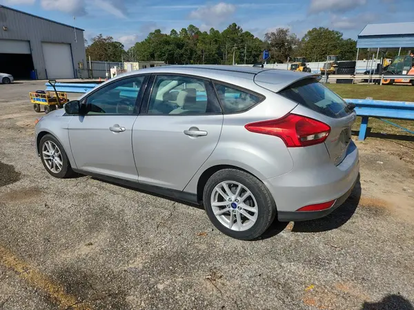 1FADP3K28JL242196 2018 FORD FOCUS - Image 2