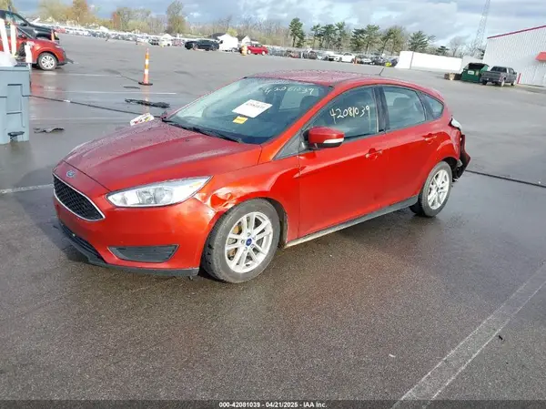 1FADP3K28JL246233 2018 FORD FOCUS - Image 2