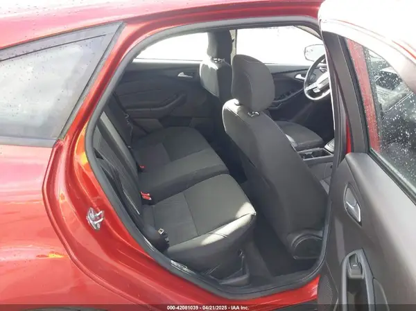 1FADP3K28JL246233 2018 FORD FOCUS - Image 8