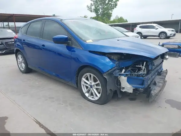 1FADP3K28JL255241 2018 FORD FOCUS - Image 1