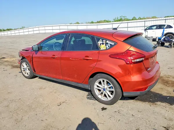 1FADP3K28JL256552 2018 FORD FOCUS - Image 2