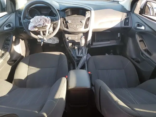 1FADP3K28JL256633 2018 FORD FOCUS - Image 8