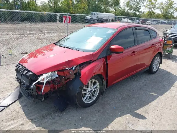 1FADP3K28JL257913 2018 FORD FOCUS - Image 2