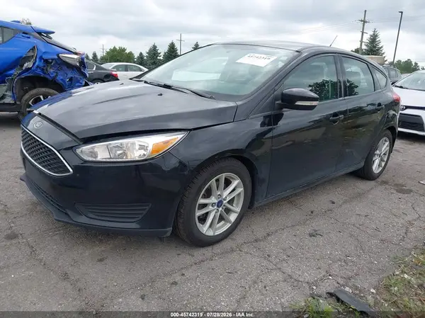 1FADP3K28JL258673 2018 FORD FOCUS - Image 2