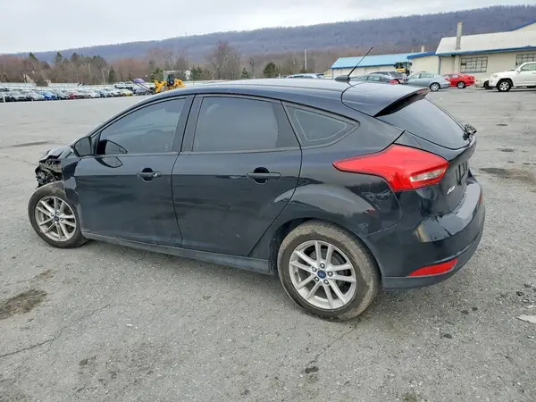 1FADP3K28JL263985 2018 FORD FOCUS - Image 2