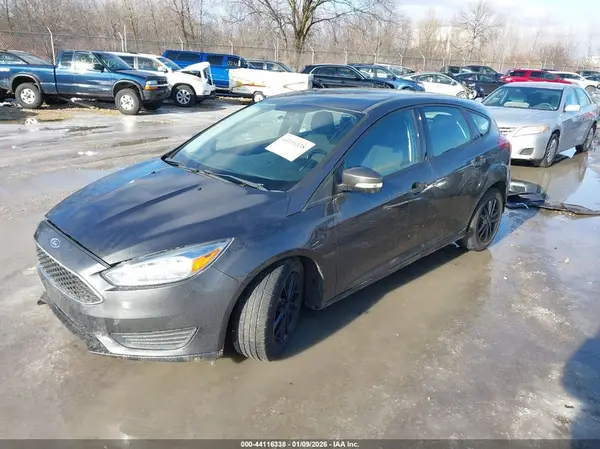 1FADP3K28JL266918 2018 FORD FOCUS - Image 2