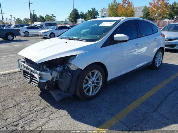 1FADP3K28JL270046 2018 FORD FOCUS - Image 2
