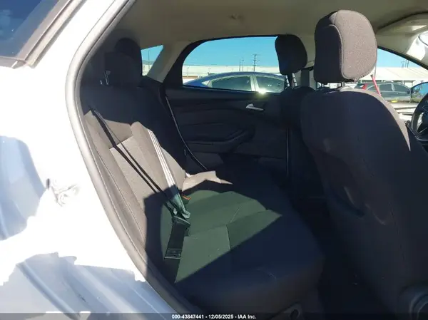 1FADP3K28JL270046 2018 FORD FOCUS - Image 8