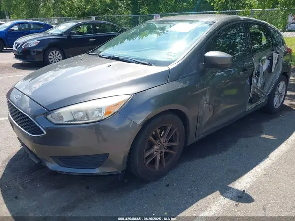 1FADP3K28JL272234 2018 FORD FOCUS - Image 2