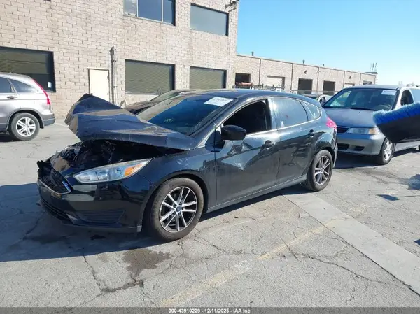 1FADP3K28JL279149 2018 FORD FOCUS - Image 2