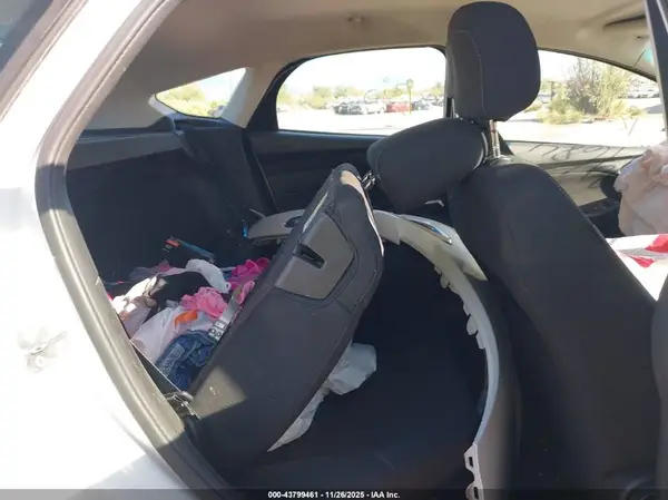 1FADP3K28JL279684 2018 FORD FOCUS - Image 8