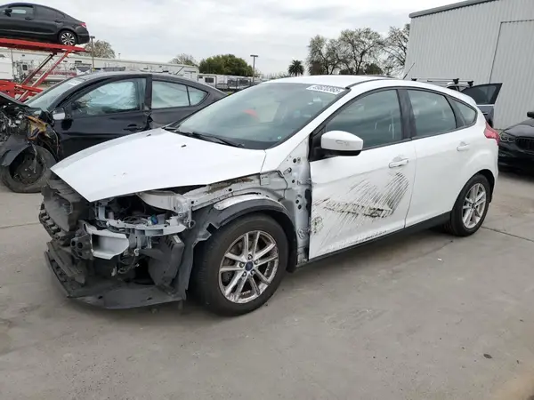 1FADP3K28JL283606 2018 FORD FOCUS - Image 1