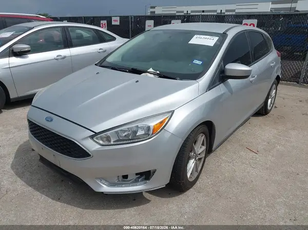 1FADP3K28JL283640 2018 FORD FOCUS - Image 2