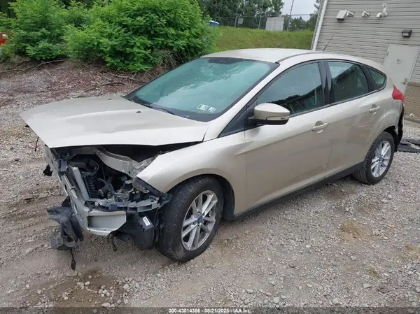 1FADP3K28JL301327 2018 FORD FOCUS - Image 2