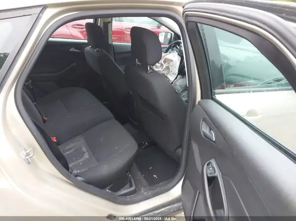 1FADP3K28JL301327 2018 FORD FOCUS - Image 8