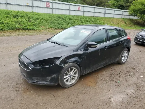 1FADP3K28JL301957 2018 FORD FOCUS - Image 1
