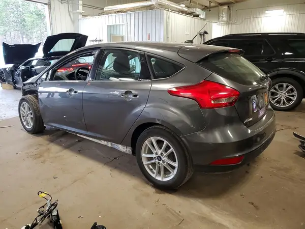 1FADP3K28JL305068 2018 FORD FOCUS - Image 2