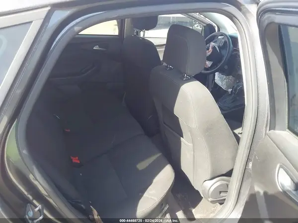 1FADP3K28JL311582 2018 FORD FOCUS - Image 8