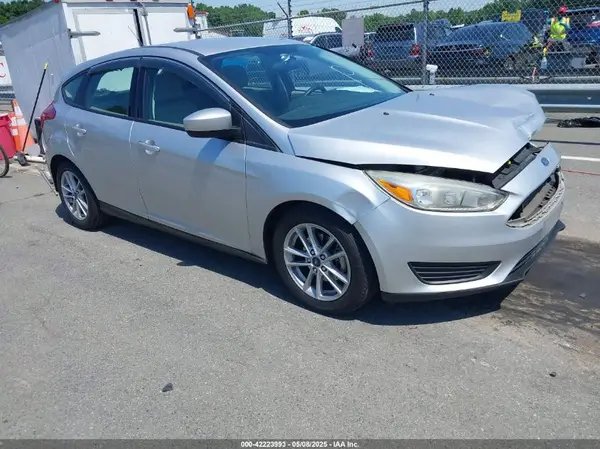1FADP3K28JL324610 2018 FORD FOCUS - Image 1