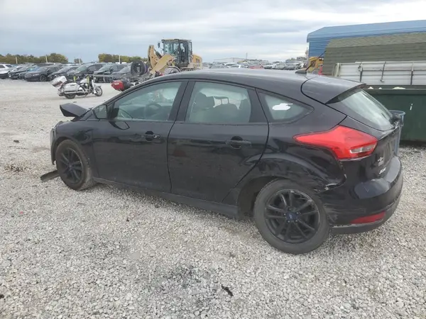 1FADP3K28JL326390 2018 FORD FOCUS - Image 2