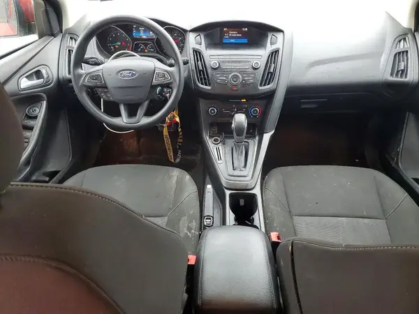 1FADP3K28JL330262 2018 FORD FOCUS - Image 8