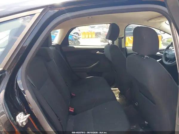 1FADP3K29GL217400 2016 FORD FOCUS - Image 8