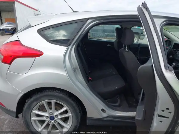 1FADP3K29GL217591 2016 FORD FOCUS - Image 8