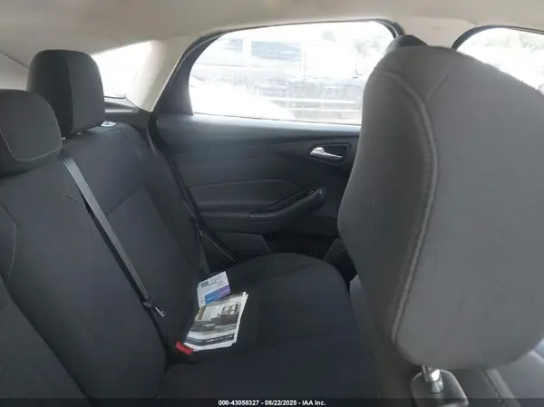 1FADP3K29GL234942 2016 FORD FOCUS - Image 8