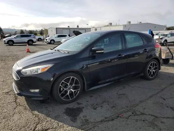1FADP3K29GL238747 2016 FORD FOCUS - Image 1