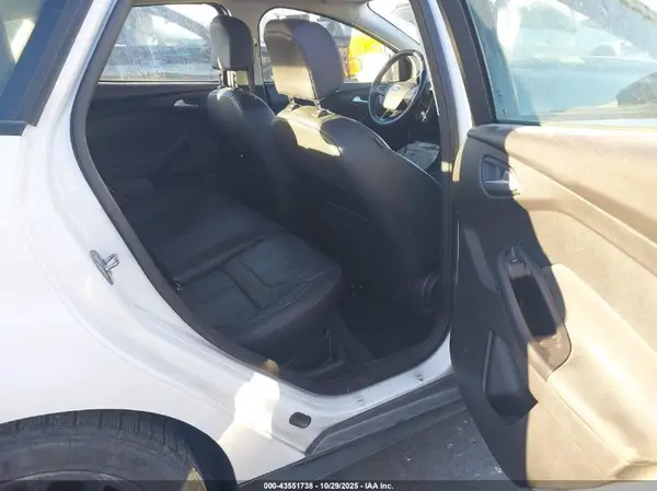 1FADP3K29GL238926 2016 FORD FOCUS - Image 8