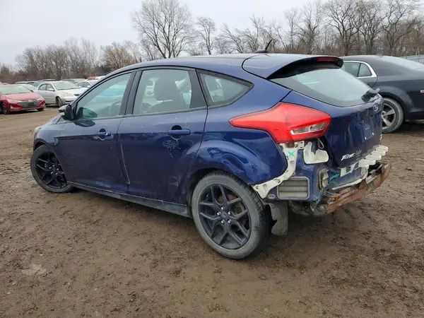 1FADP3K29GL245827 2016 FORD FOCUS - Image 2