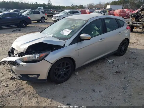 1FADP3K29GL255936 2016 FORD FOCUS - Image 2