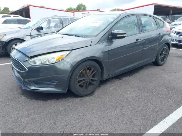 1FADP3K29GL256925 2016 FORD FOCUS - Image 2