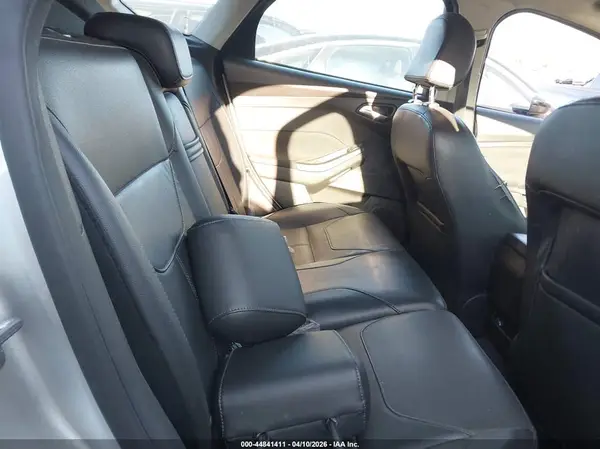 1FADP3K29GL299533 2016 FORD FOCUS - Image 8