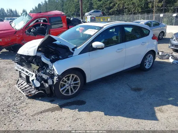 1FADP3K29GL306576 2016 FORD FOCUS - Image 2