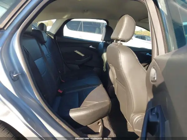 1FADP3K29GL326648 2016 FORD FOCUS - Image 8