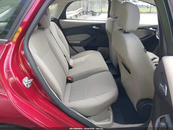 1FADP3K29GL327900 2016 FORD FOCUS - Image 8
