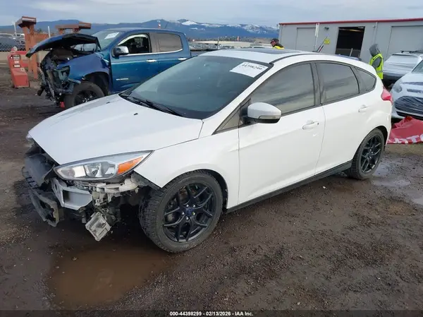 1FADP3K29GL340520 2016 FORD FOCUS - Image 2