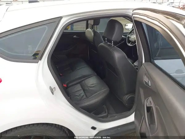 1FADP3K29GL340520 2016 FORD FOCUS - Image 8