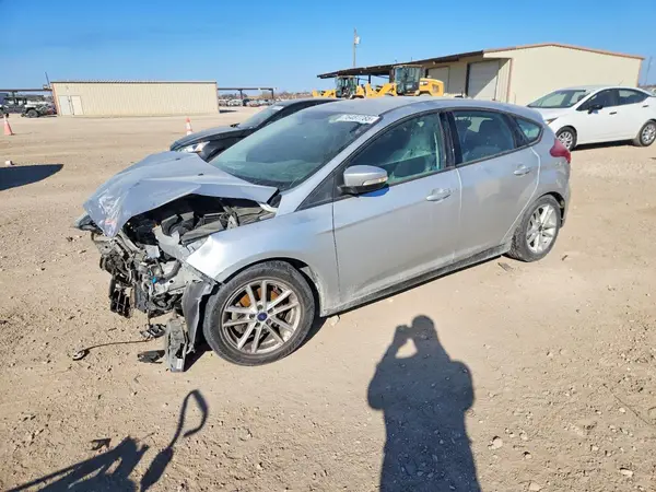 1FADP3K29GL348696 2016 FORD FOCUS - Image 1