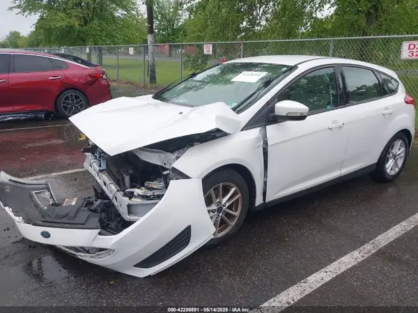 1FADP3K29GL354594 2016 FORD FOCUS - Image 2