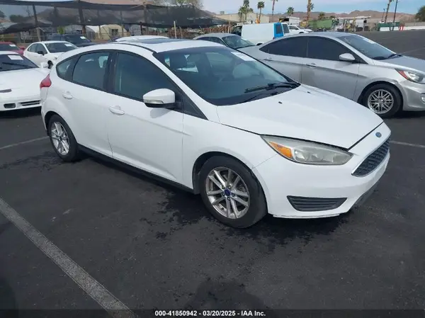 1FADP3K29GL364204 2016 FORD FOCUS - Image 1